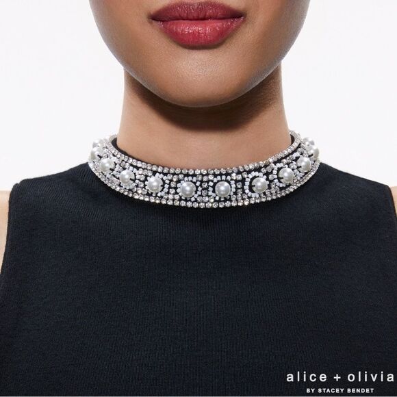 Alice + Olivia **NWT** Amity Crop Wool Blend Embellished Tank in Black - Picture 3 of 12